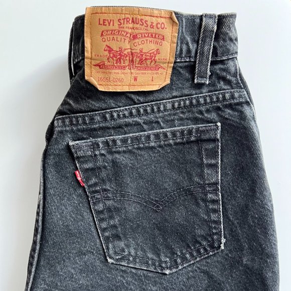 Vintage 1990s Faded Black Levi's Denim Jean Shorts - Picture 2 of 8